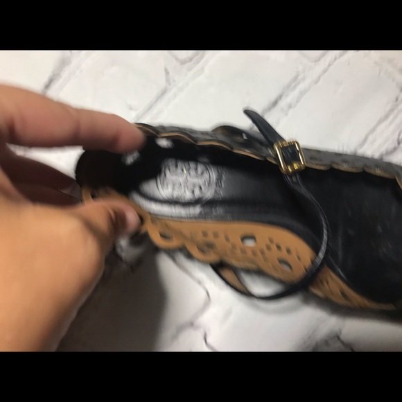 Tory Burch size 5 1/2 flats - Picture 5 of 5